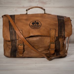 Italian artisan leather bags - AllÓRA