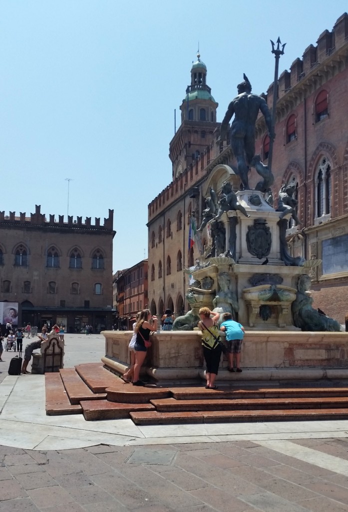 trip to Bologna-Nettuno-fountain