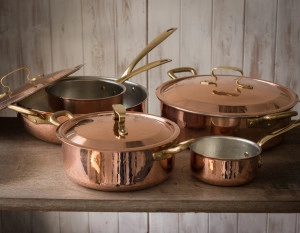 Range of copper cookware