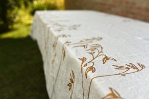 murous-gold-linen-tablecloth