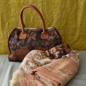 handmade leather bags bauletto Acanto