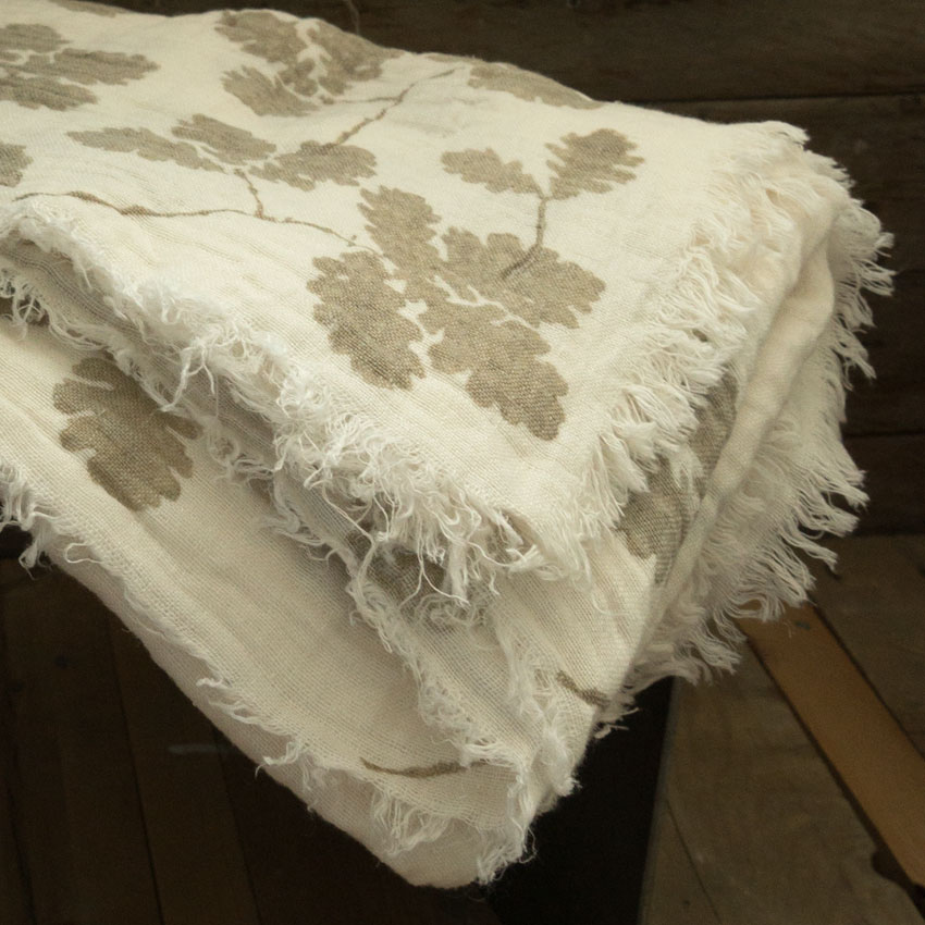 leaf motif linen blanket
