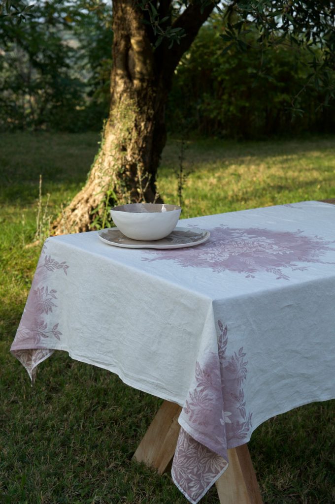 Bertozzi linen tablecloths