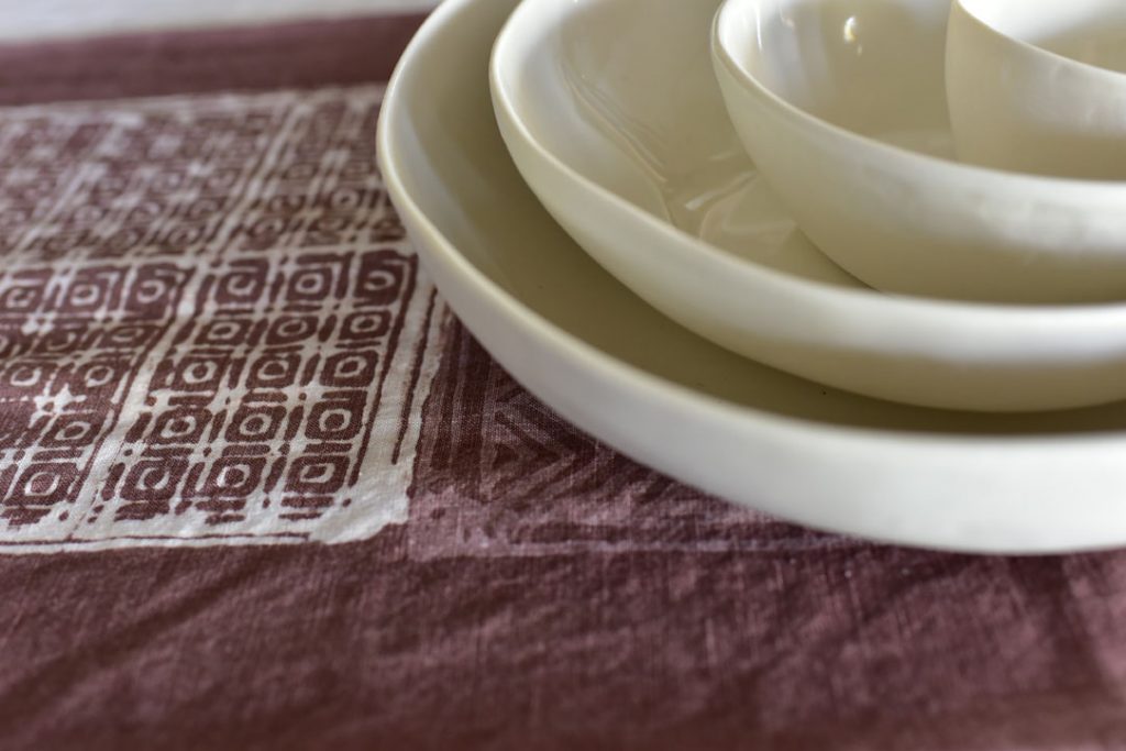 hand painted linen runner Bertozzi