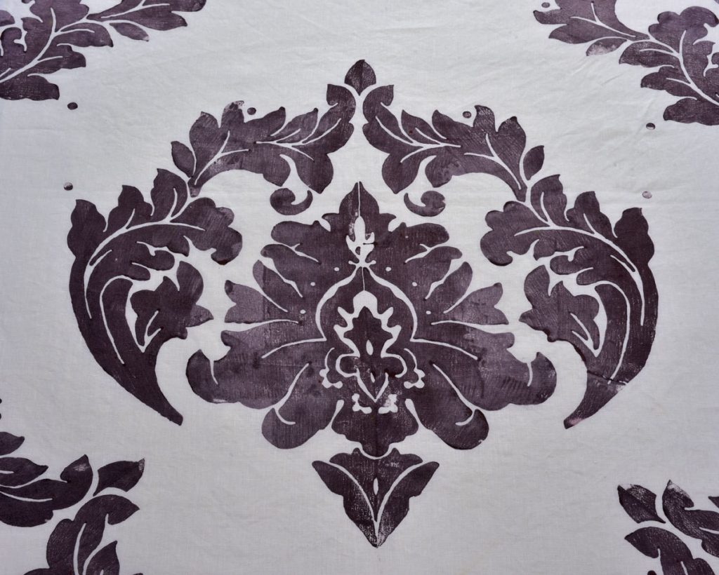 Bertozzi linen tablecloth