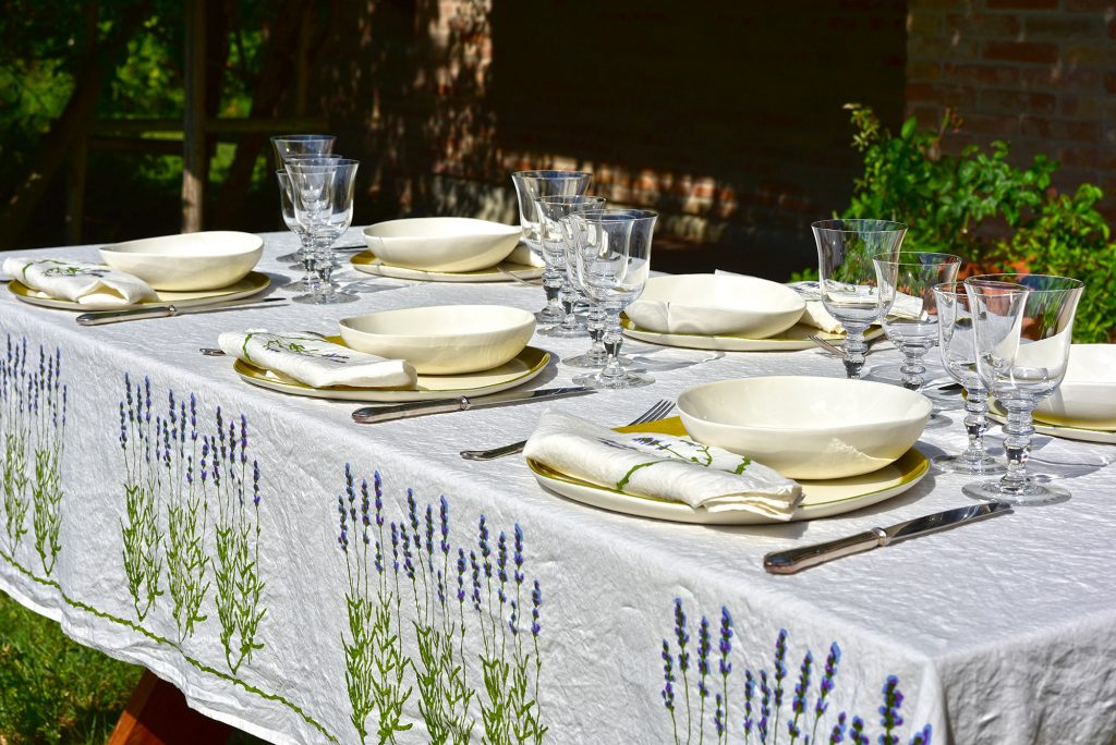 Summer Dining Decor Inspiration