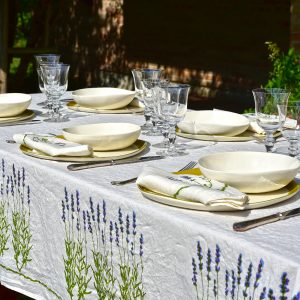 Summer Dining Decor Inspiration