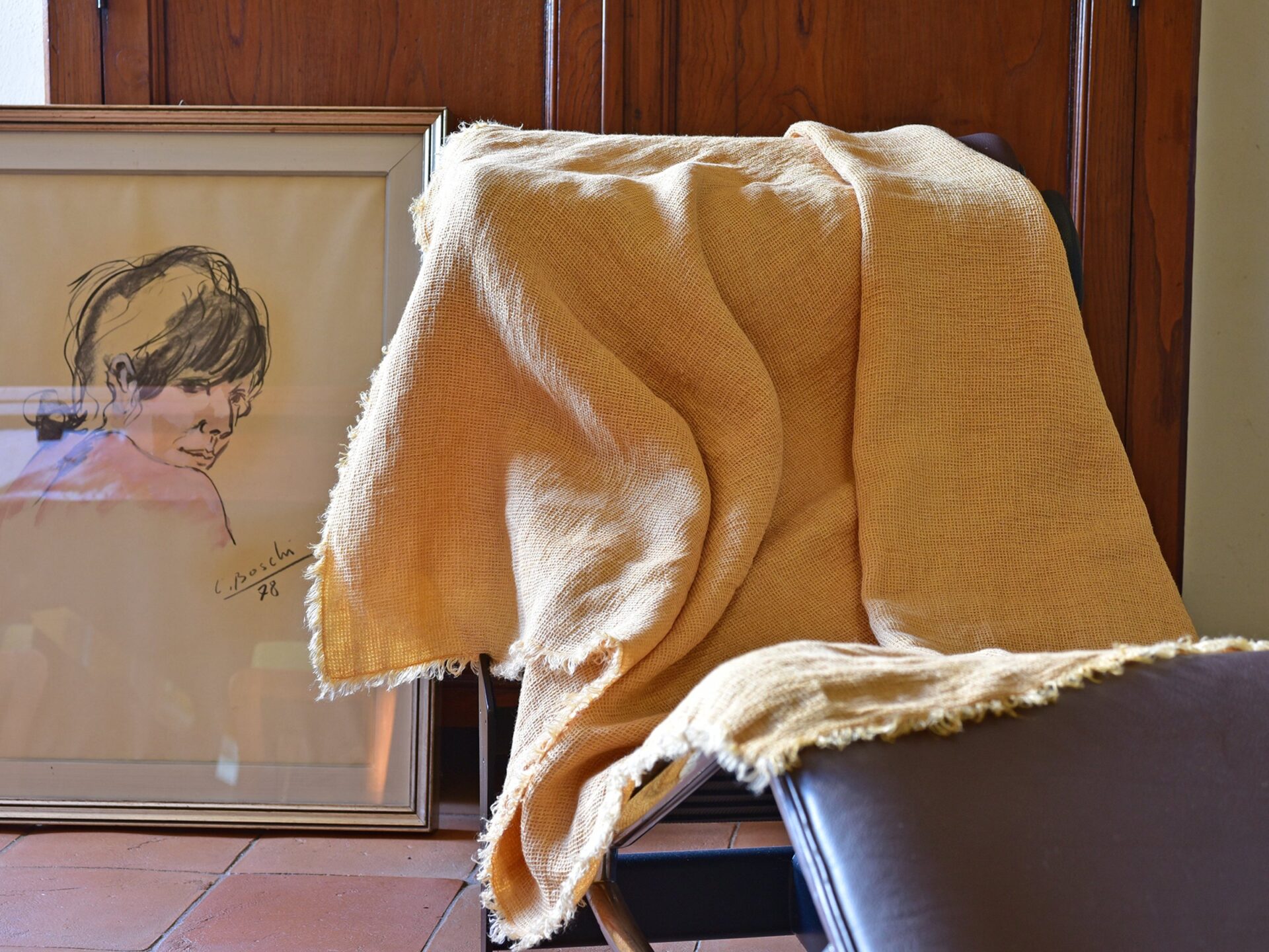 https://www.allorashop.com/wp-content/uploads/2021/07/1-hand-painted-waffled-linen-throw-mustard.jpg