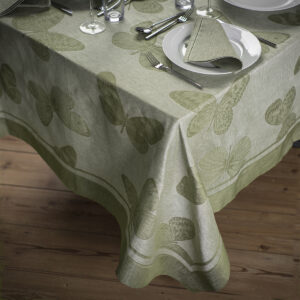 Traditional Umbrian tablecloth and napkins from Montefalco in green butterfly design