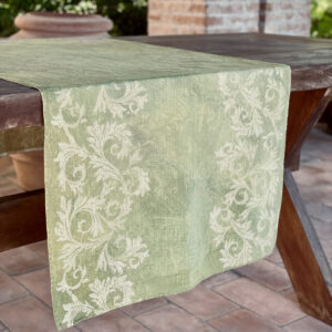 green linen runner