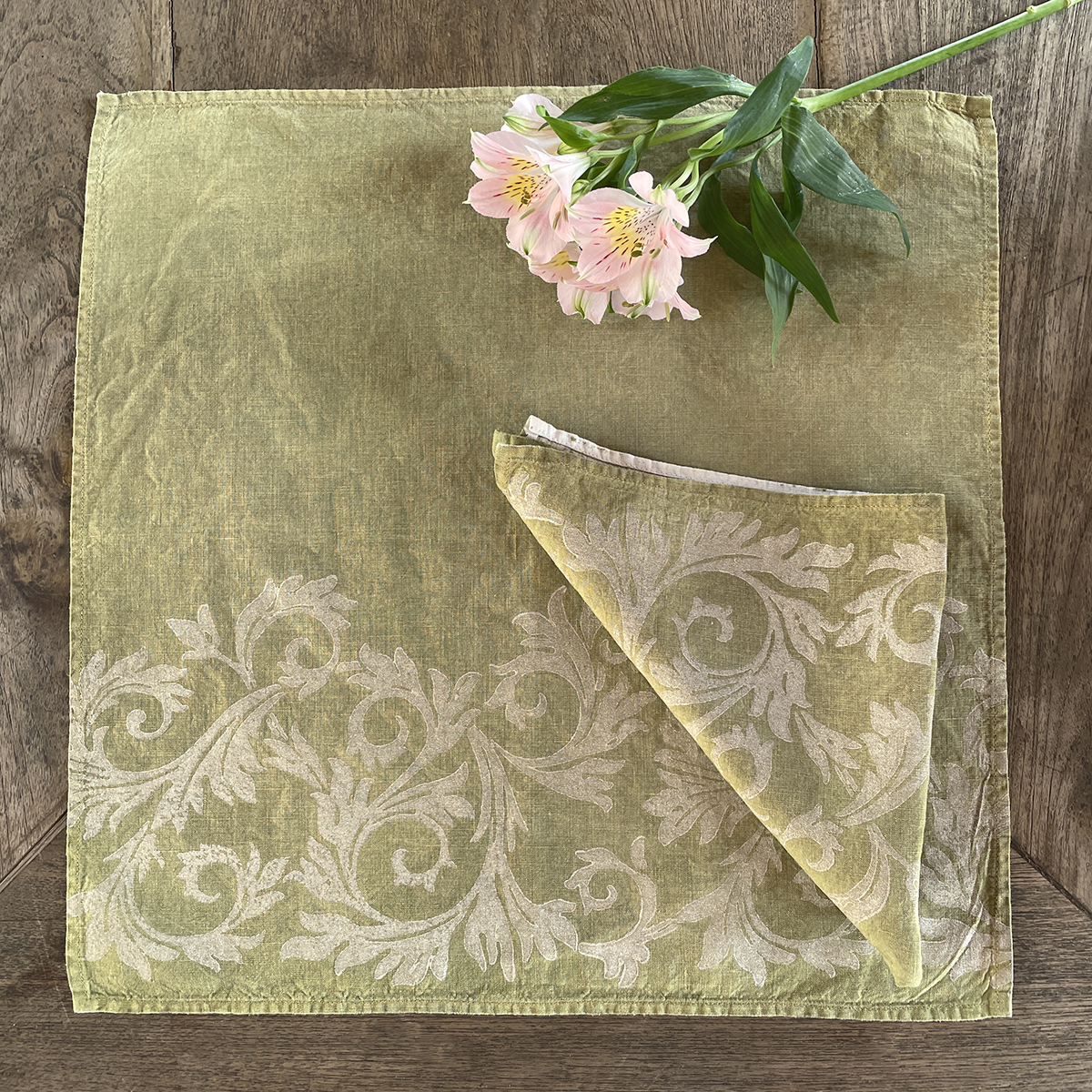 https://www.allorashop.com/wp-content/uploads/2023/10/Hand-painted-green-napkin-Acanthus-Leaves-white-gold-1.jpg
