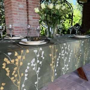 Green hand-painted tablecloth made of 10% Italian linen
