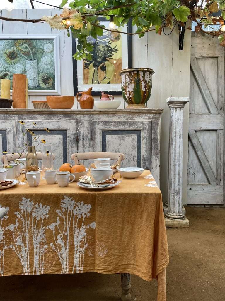 Handmade italian linen and decorative objects perfect for meaningful gifting