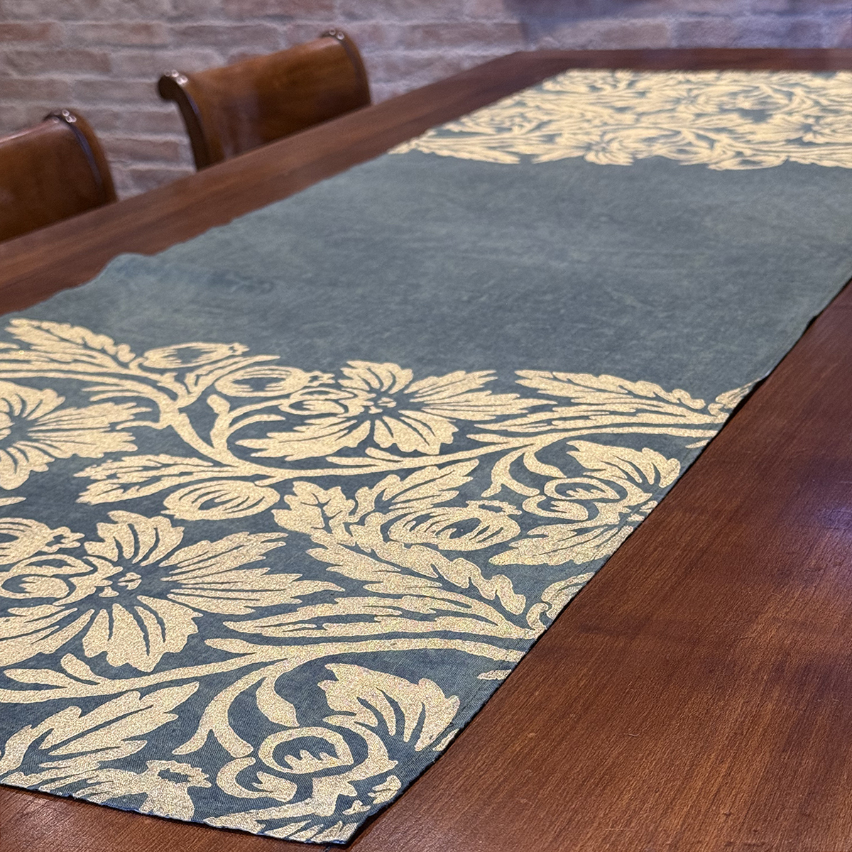 Melograno Teal Green and Gold Hand-Painted Linen Table Runner